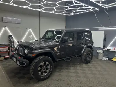 Nenchev Detailing - пастиране / полиране и почистване на автомобили.