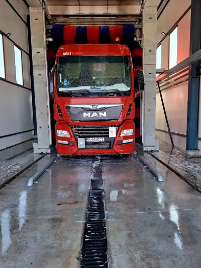 Truck wash Niagara