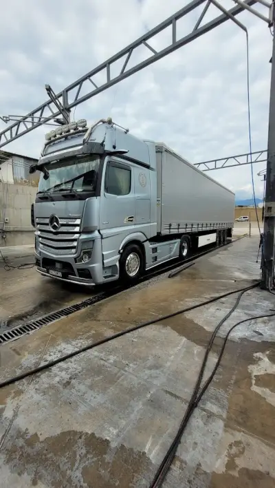 Truck wash Niagara