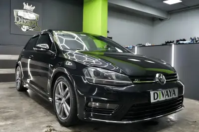 Divaya detailing