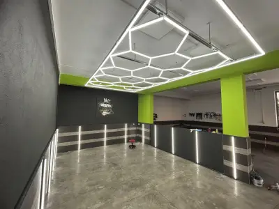 Divaya detailing