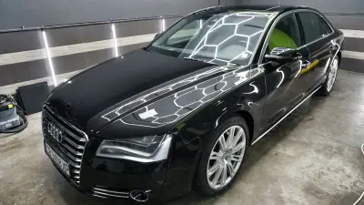Divaya detailing