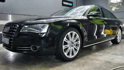 Divaya detailing