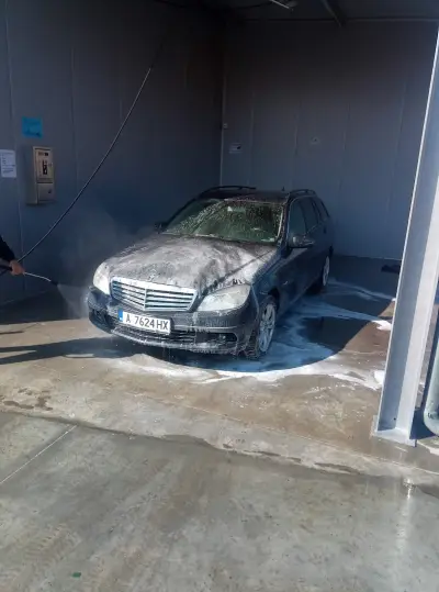 АВТОКОМПЛЕКС Пладанс ЕООД СЕРВИЗ ЗА ГУМИ,АВТОМИВКА, Service