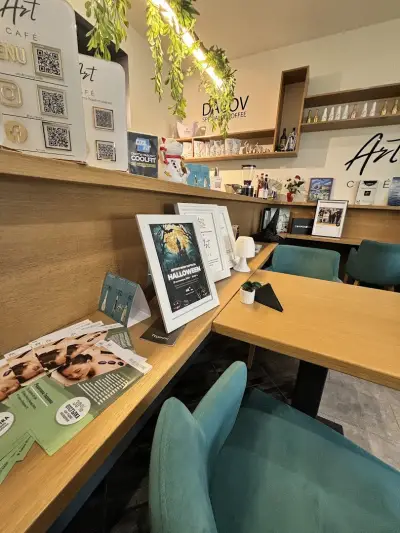 Art Café І Спешълти кафе & Арт събития София І Тематични куизовеІ Стендъп комедия ІРожденни дни І Погачи за бебета І