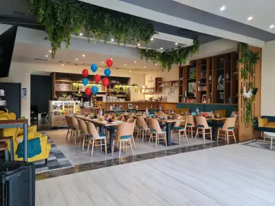 Art Café І Спешълти кафе & Арт събития София І Тематични куизовеІ Стендъп комедия ІРожденни дни І Погачи за бебета І