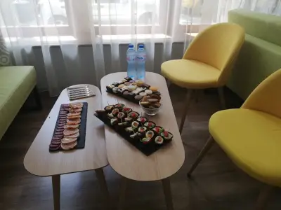 Стюарт Литъл, кафене, детска зона