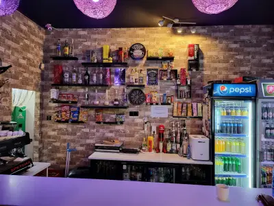Cafe & bar CORNER