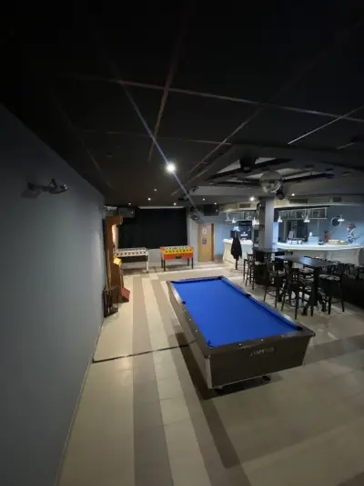 Golden 8 Gaming Zone