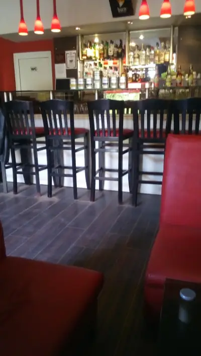 Bar Alibi 2