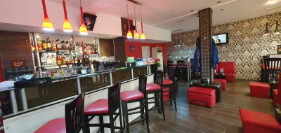 Bar Alibi 2
