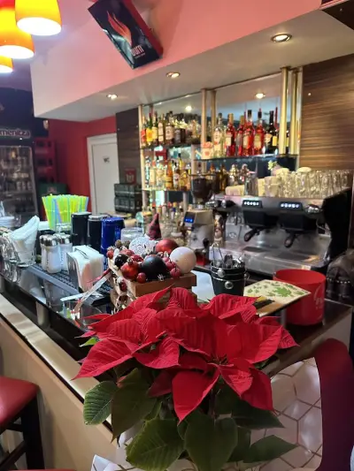 Bar Alibi 2