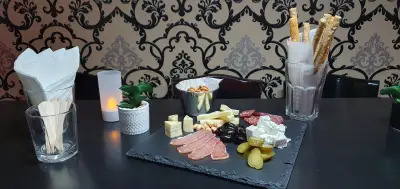 Bar Alibi 2