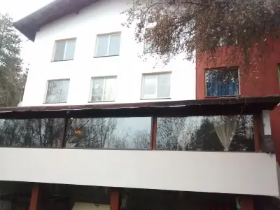 Хотел-ресторант "Хижата"
