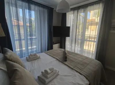 8th Hill Apartments