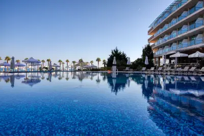Хотел Сенди Бей (Sandy Bay Hotel)