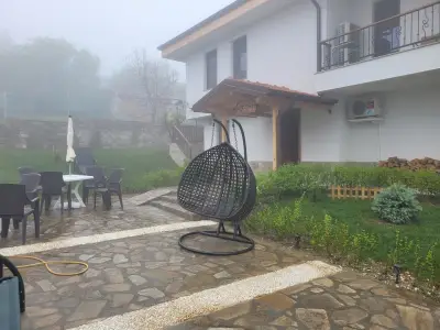 ВИЛА МАРИНОВИ