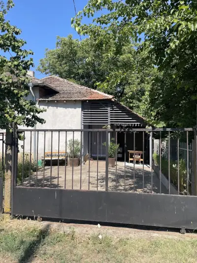 "Maroli House"