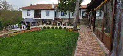 The 3 Pines GuestHouse - Трите Бора