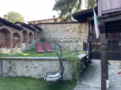 Сарафова Къща за Гости