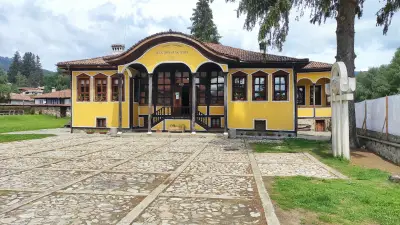 Сарафова Къща за Гости