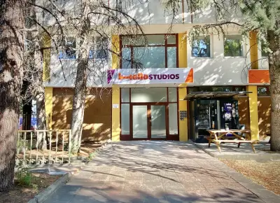 Hello Studios - Студиа за нощувки