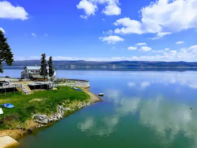White Village Park Iskar Lake