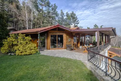 Villa Anna Luxury Lake Residence