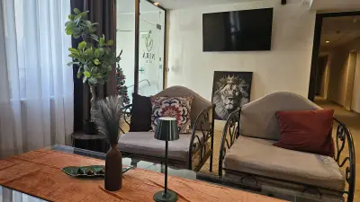 Hotel NIRA