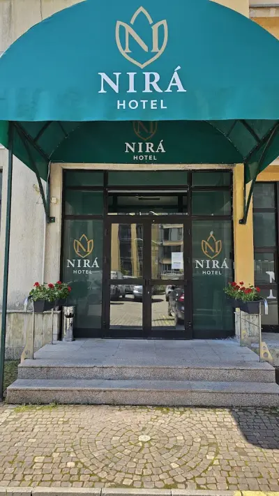 Hotel NIRA