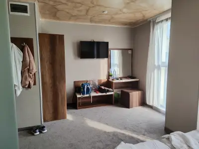 Hotel Boutique 5 - Free parking - Free breakfast - Free internet - EVSE