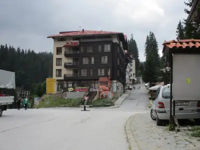St Trifon Guests Apartments