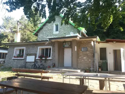 Хижа "Бузлуджа"-стара