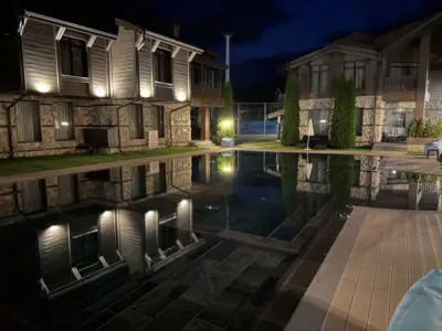V Chalet Residence