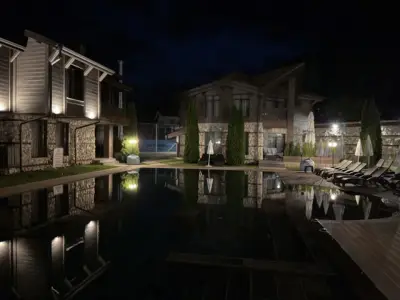 V Chalet Residence
