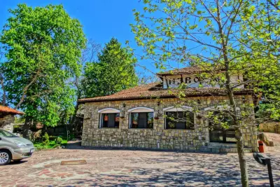 Hotel Izvora - Garden Retreat