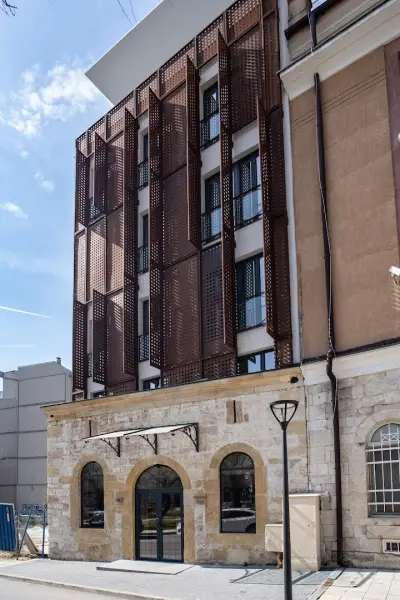Bizarre Boutique Hotel