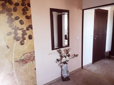 Riskyoff Hotel