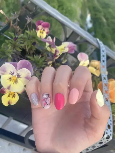 Diana Dimitrova - Nail Art