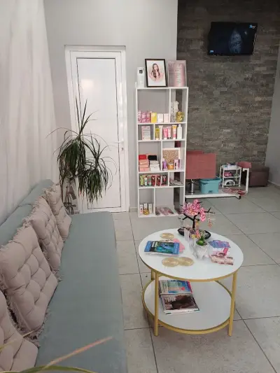 ND Nails Studio