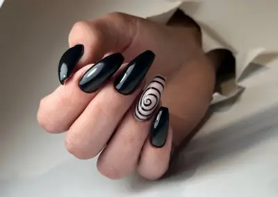 Bl_nails