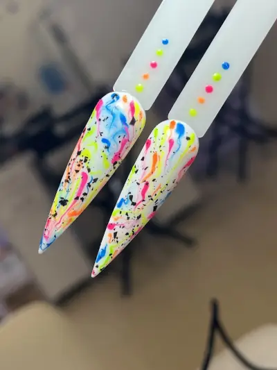 Bl_nails