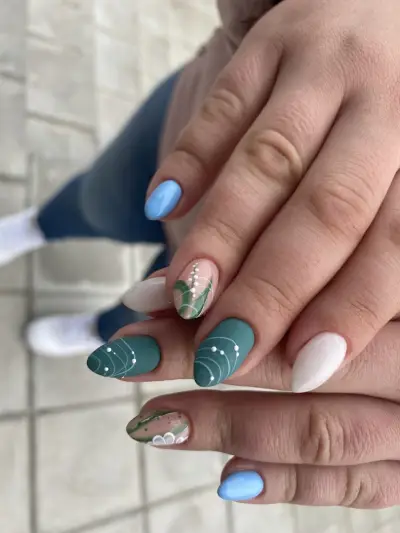 Mandarin nails and makeup
