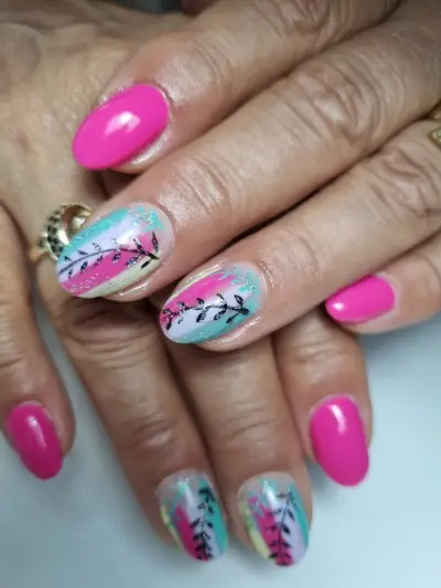 Подолог HH nails salon Терапевтичен педикюр