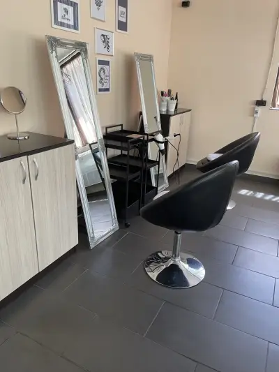 Студио за красота "Vittoria Fashion Studio"