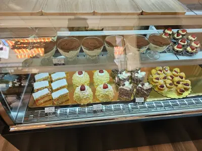Сладкарница Захарният Свят