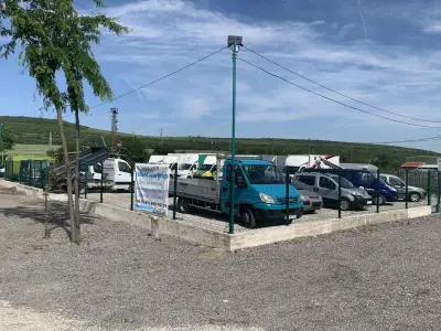 Автокъща Holland auto group