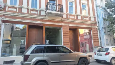 „Арт Галерия 33“