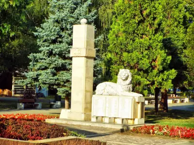 Паметник на загиналите за България във войните.