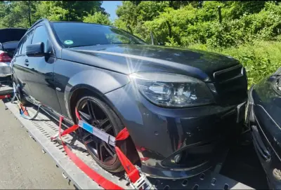 Roadside Assistance and Car Service 24/7 Пътна Помощ и Автосервиз